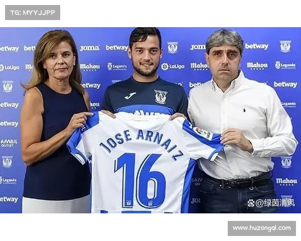 如何帮助成都蓉城成功签下塞尔维亚超级联赛边锋提升球队实力